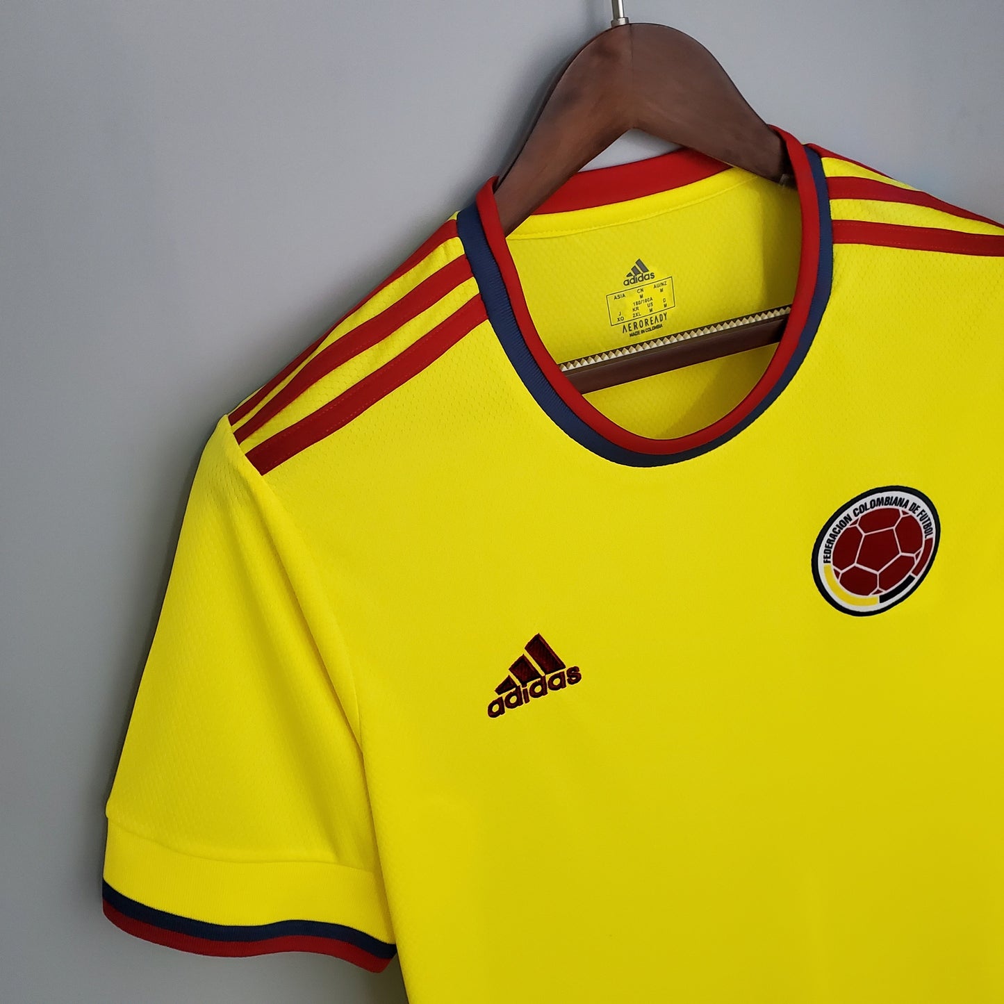 CAMISETA RETRO COLOMBIA 2020
