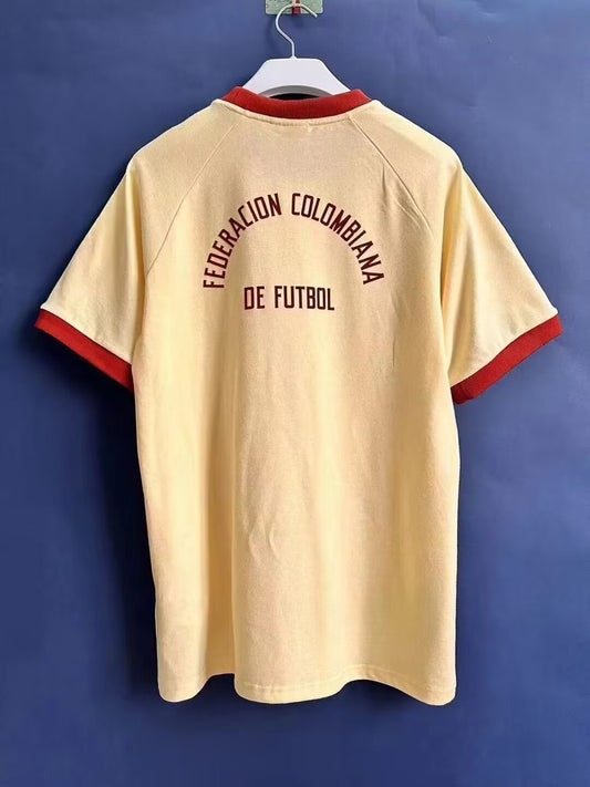 CAMISETA VINTAGE COLOMBIA 24