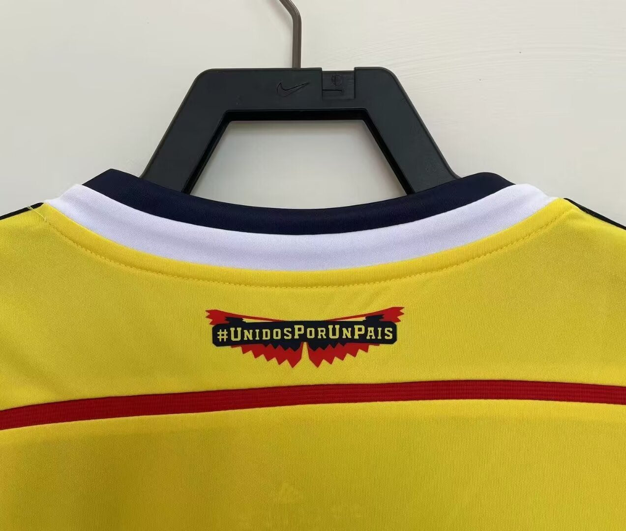 CAMISETA RETRO COLOMBIA 2014
