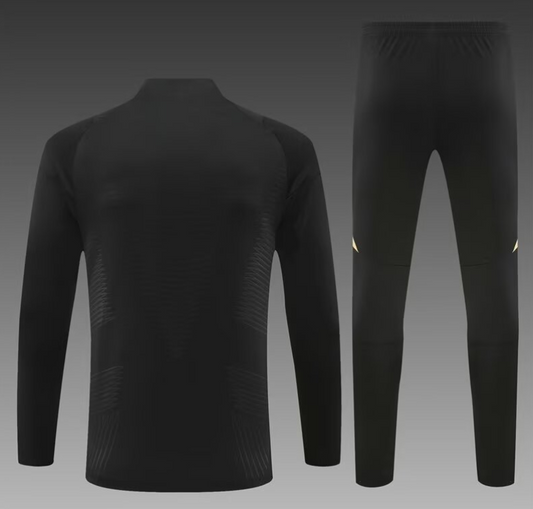 SUDADERA CON CHAQUETA REAL MADRID 24/25 DORADO