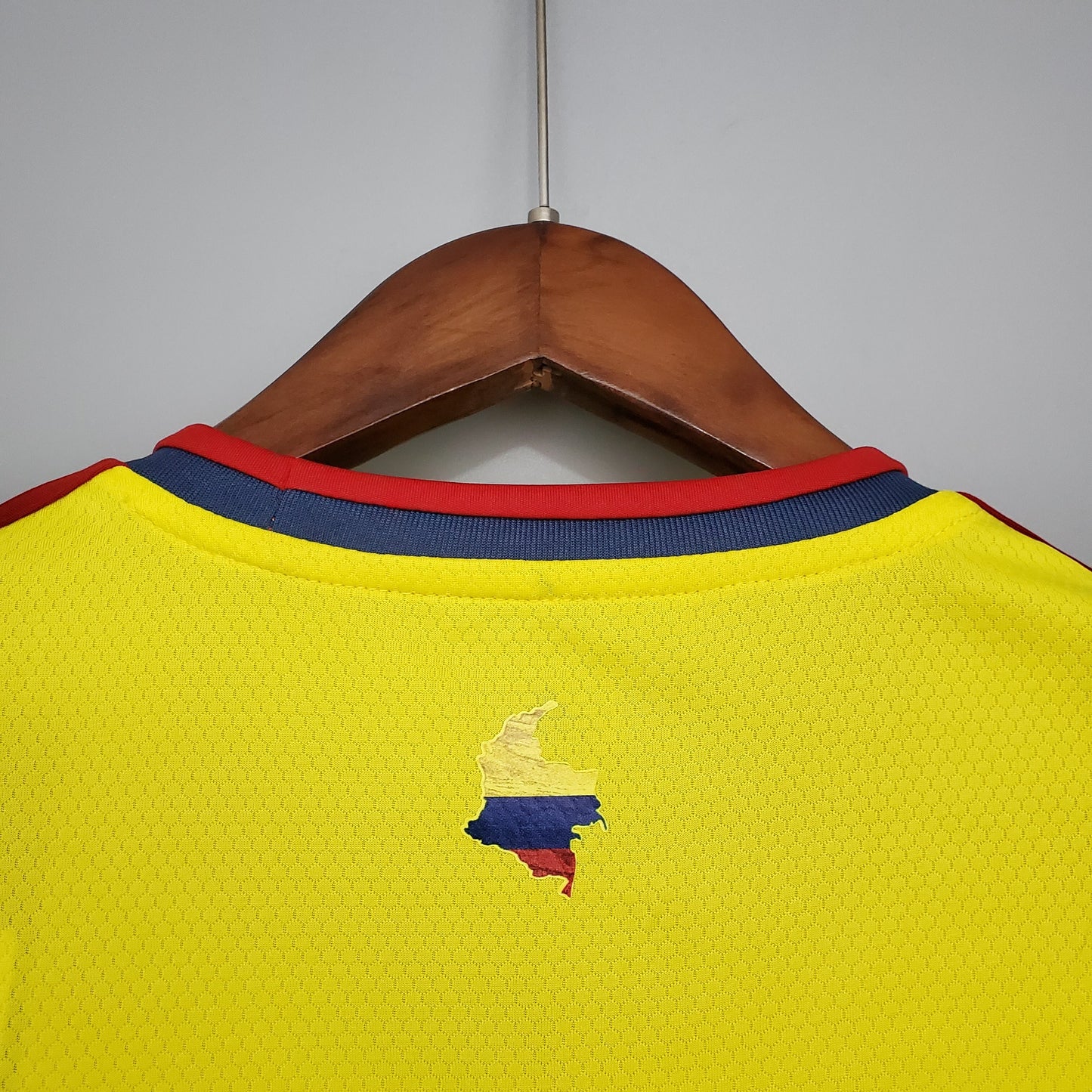 CAMISETA RETRO COLOMBIA 2020
