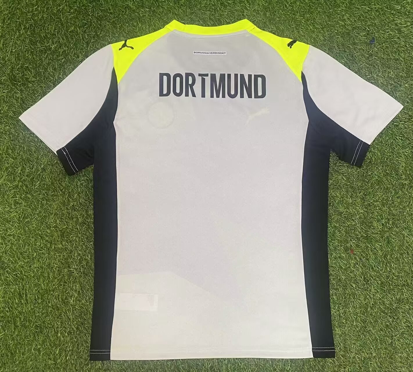 CAMISETA DE DORTMUND 25/26