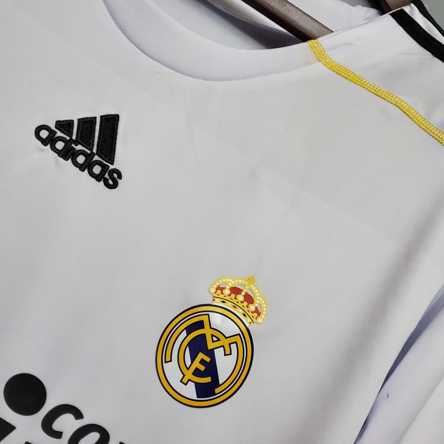 CAMISETA RETRO REAL MADRID 2012