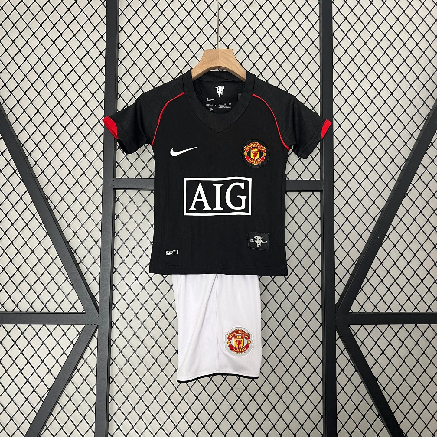 UNIFORME RETRO PARA NIÑO MANCHESTER UNITED 07/08
