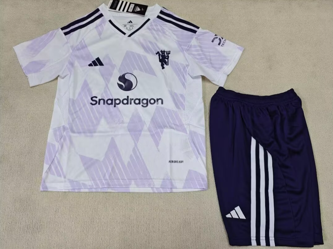 UNIFORME NIÑO MANCHESTER UNITED 25/26