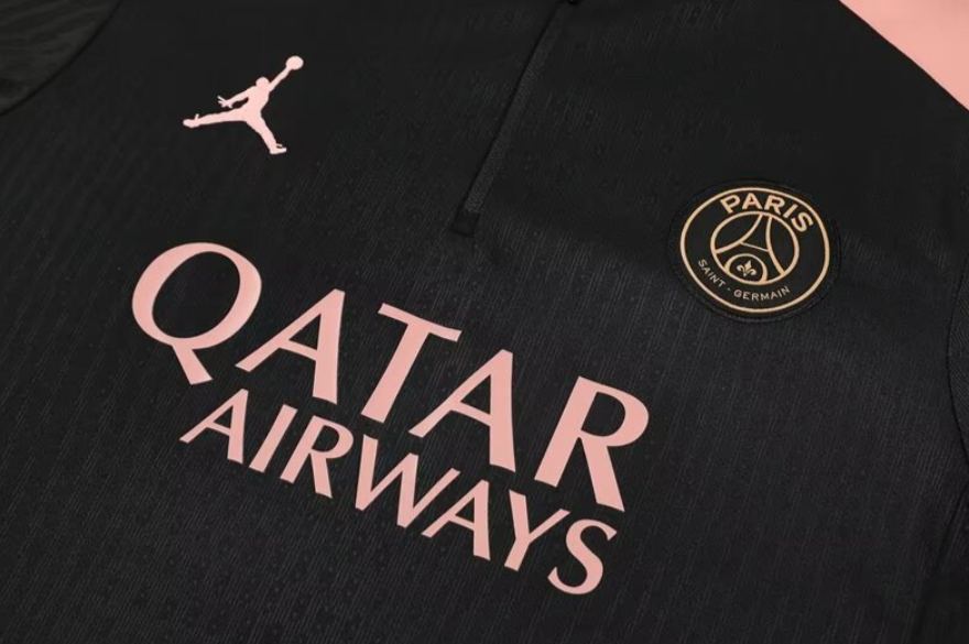 SUDADERA CON CHAQUETA PSG 24/25 NEGRA Y ROSADA