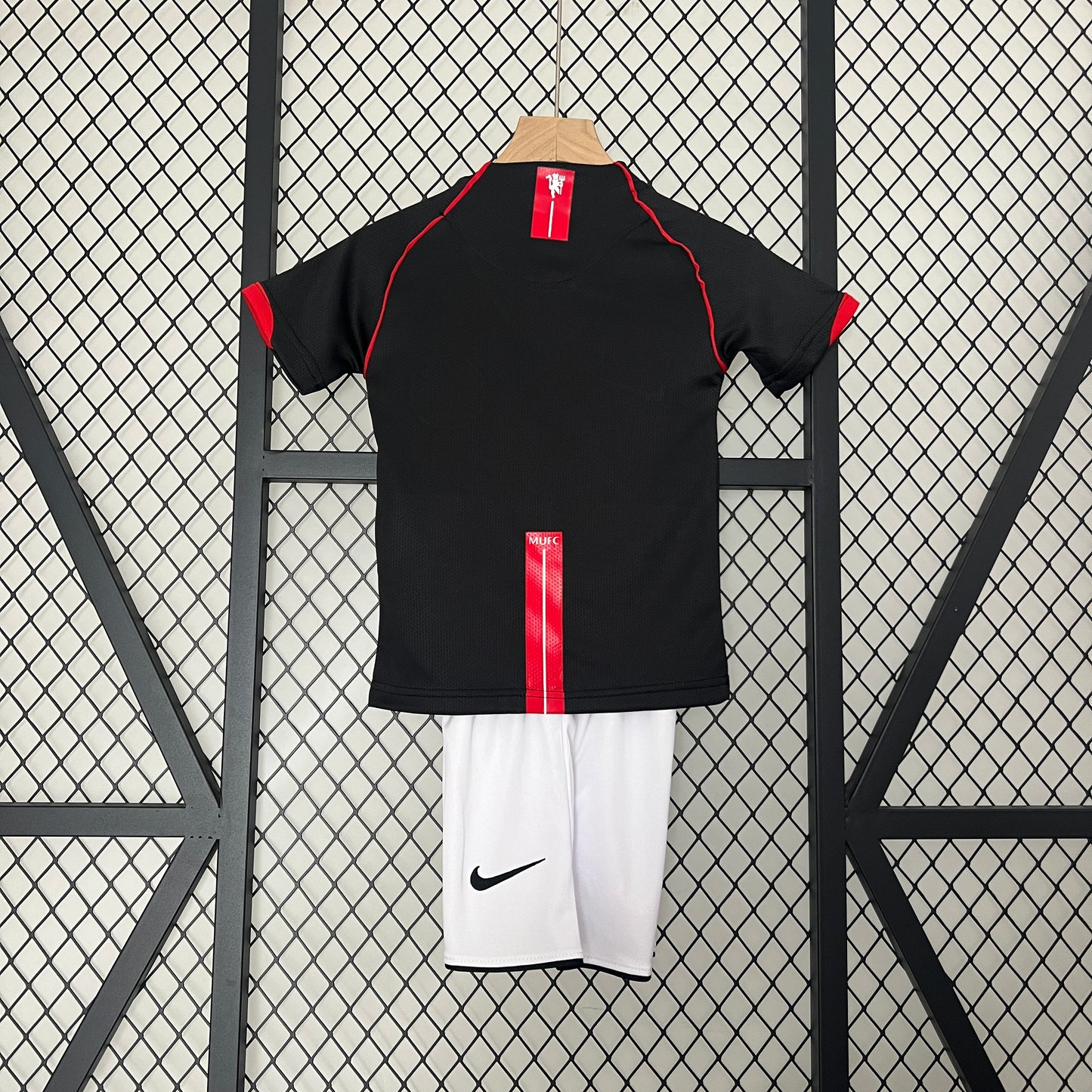 UNIFORME RETRO PARA NIÑO MANCHESTER UNITED 07/08