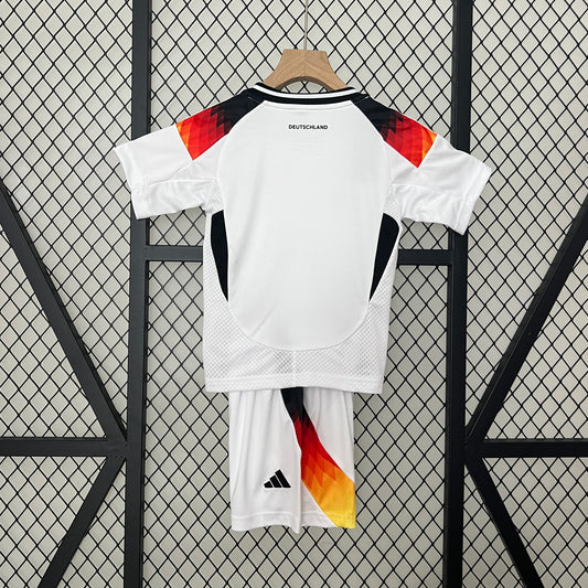 UNIFORME DE NIÑO ALEMANIA 24/25